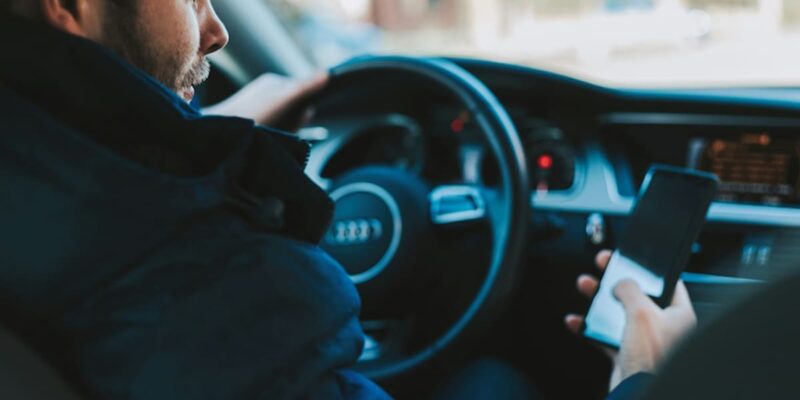 Maximizing Safety: Why Apple CarPlay and Android Auto Are Game Changers for Distracted Driving